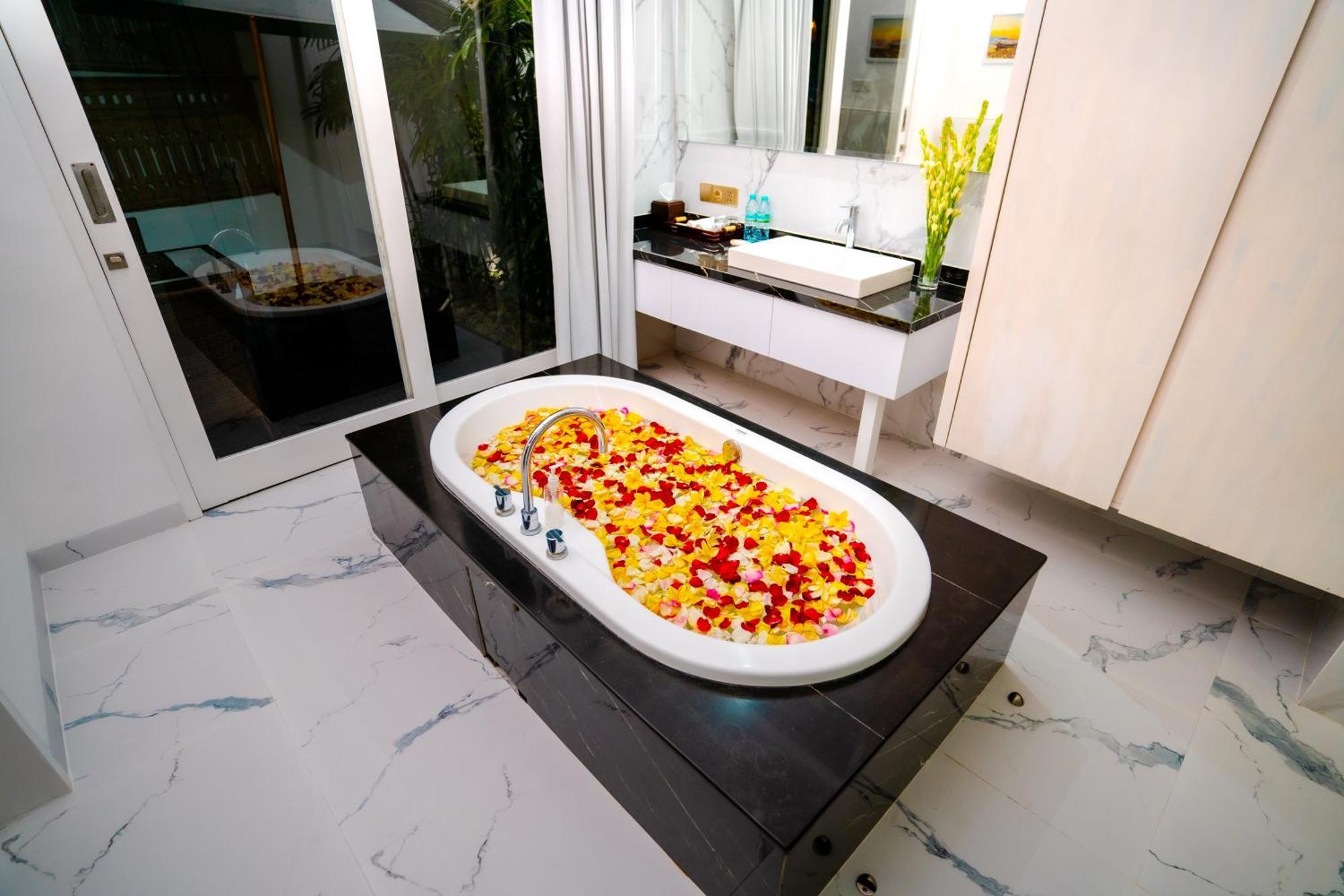 Bajra Bali Villa Seminyak Dış mekan fotoğraf